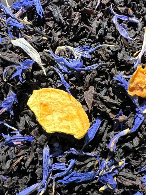 Quite The Stir Earl Grey Radiance loose leaf black flavored tea is our version of the classic London Fog.